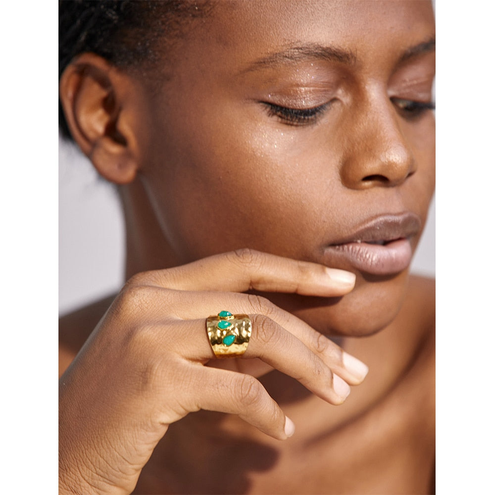 Emerald Luxe Ring