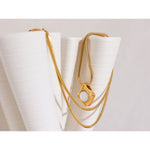 Load image into Gallery viewer, Square Shell Necklace
